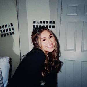 Meet your Posher, Naomi